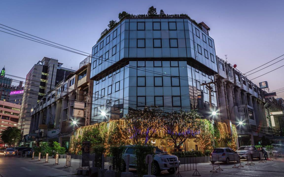 Photo of Buildings in Makkasan