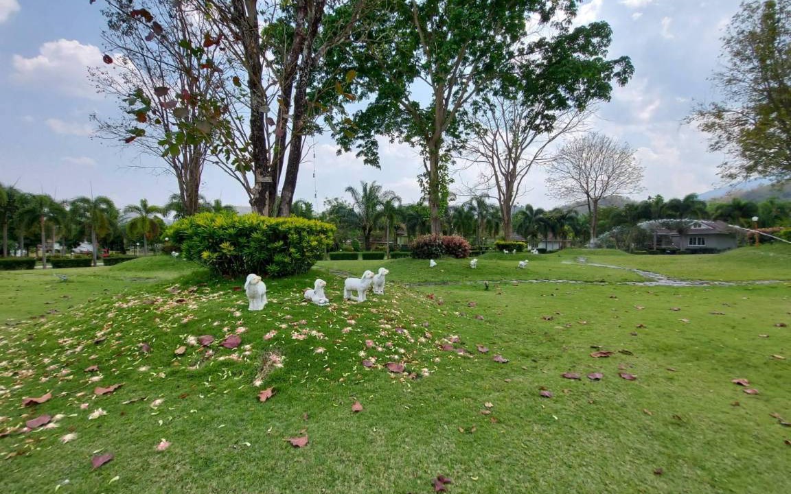 Photo of Others in Suan Phueng
