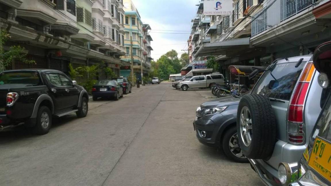 Photo of Others in Bang Phlat