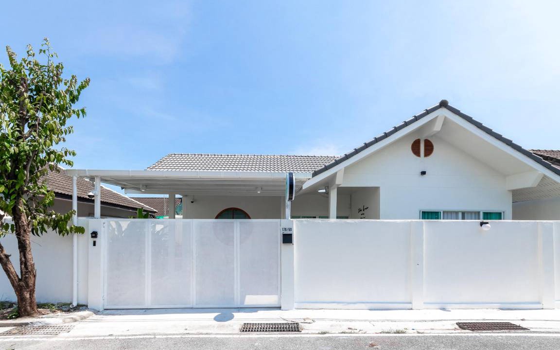 Photo of Buildings in Ban Chang