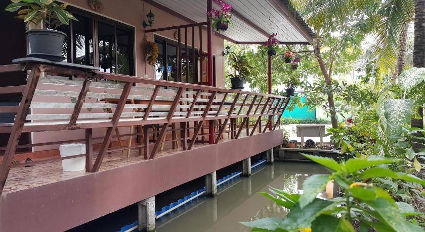 Photo of Others in Amphawa