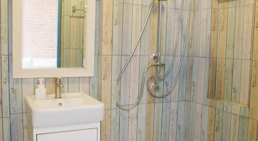 Photo of Bathroom in Bang Kao