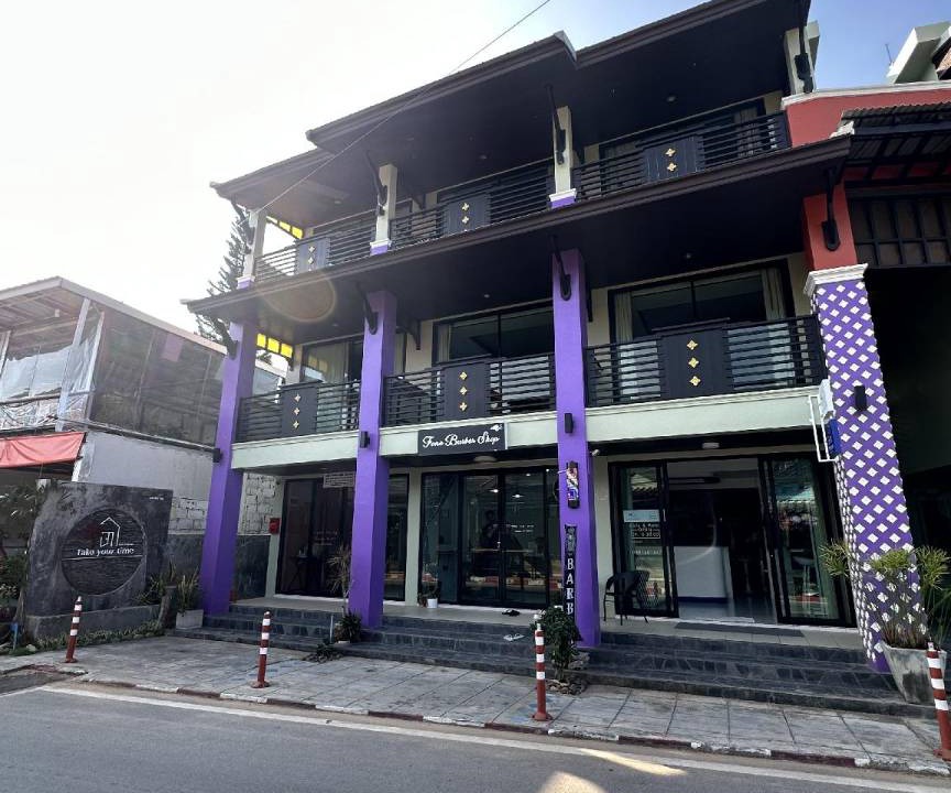 Photo of Buildings in Lamai City Center