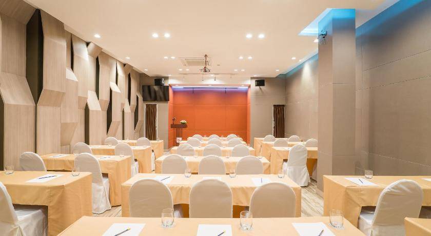 Photo of Others in Bang Phlat