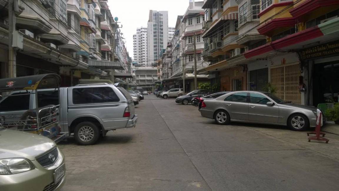 Photo of Others in Bang Phlat