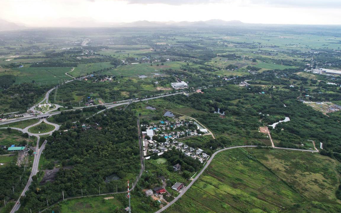 Photo of Others in Hin Lek Fai