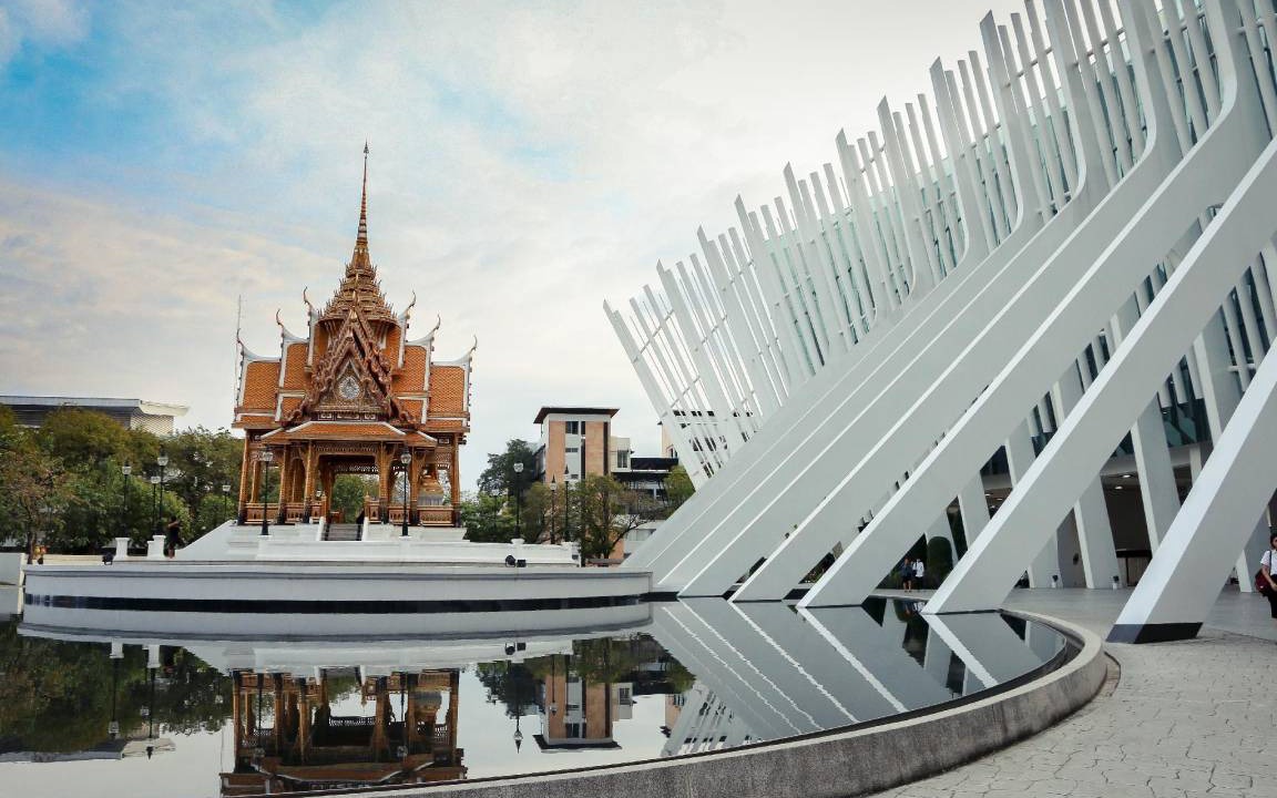 Photo of Buildings in Si Kan