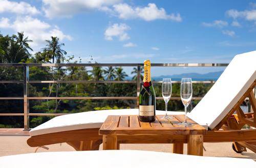 Photo of Patio Balcony in Haad Pleayleam