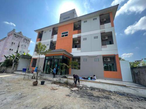 Photo of Buildings in Nong Khaem