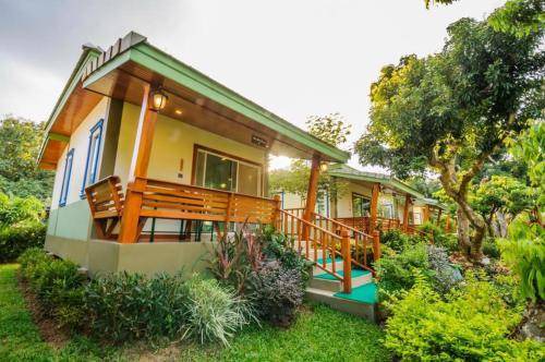 Photo of Buildings in Chiang Dao