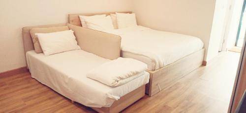 Photo of Bedroom in Phra Khanong Nuea