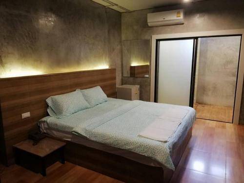 Photo of Bedroom in Samut Sakhon
