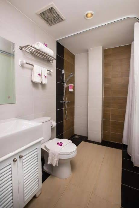 Photo of Bathroom in Old City