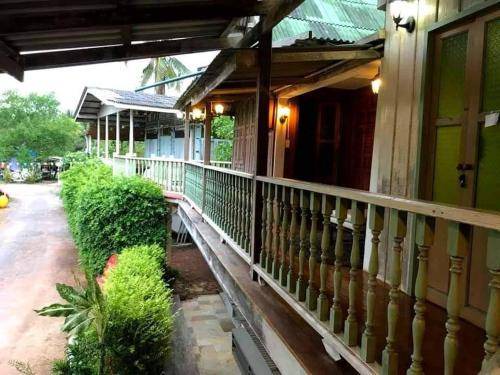 Photo of Others in Amphawa