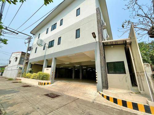 Photo of Buildings in Surin