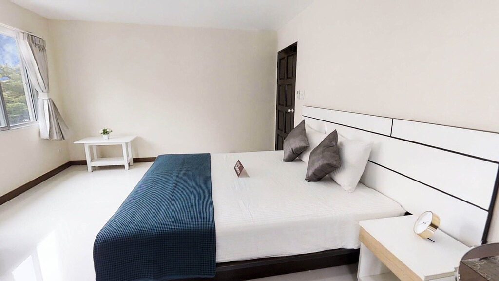 Photo of Bedroom in Ekkamai