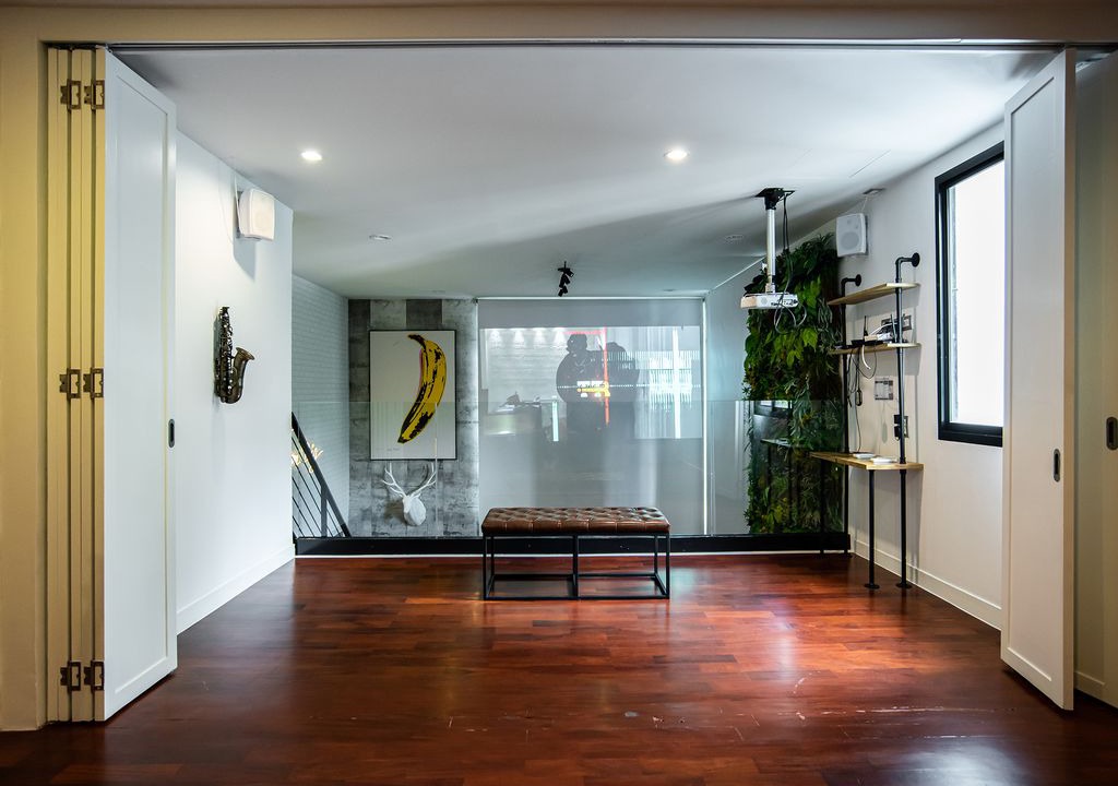 Photo of Livingroom in Chidlom