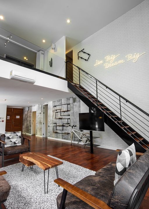 Photo of Livingroom in Chidlom