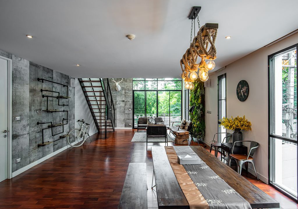 Photo of Livingroom in Chidlom