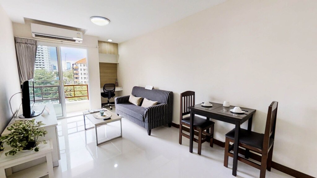 Photo of Livingroom in Ekkamai