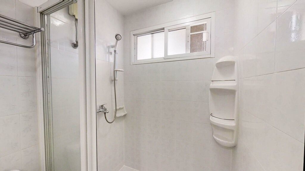 Photo of Bathroom in Ekkamai