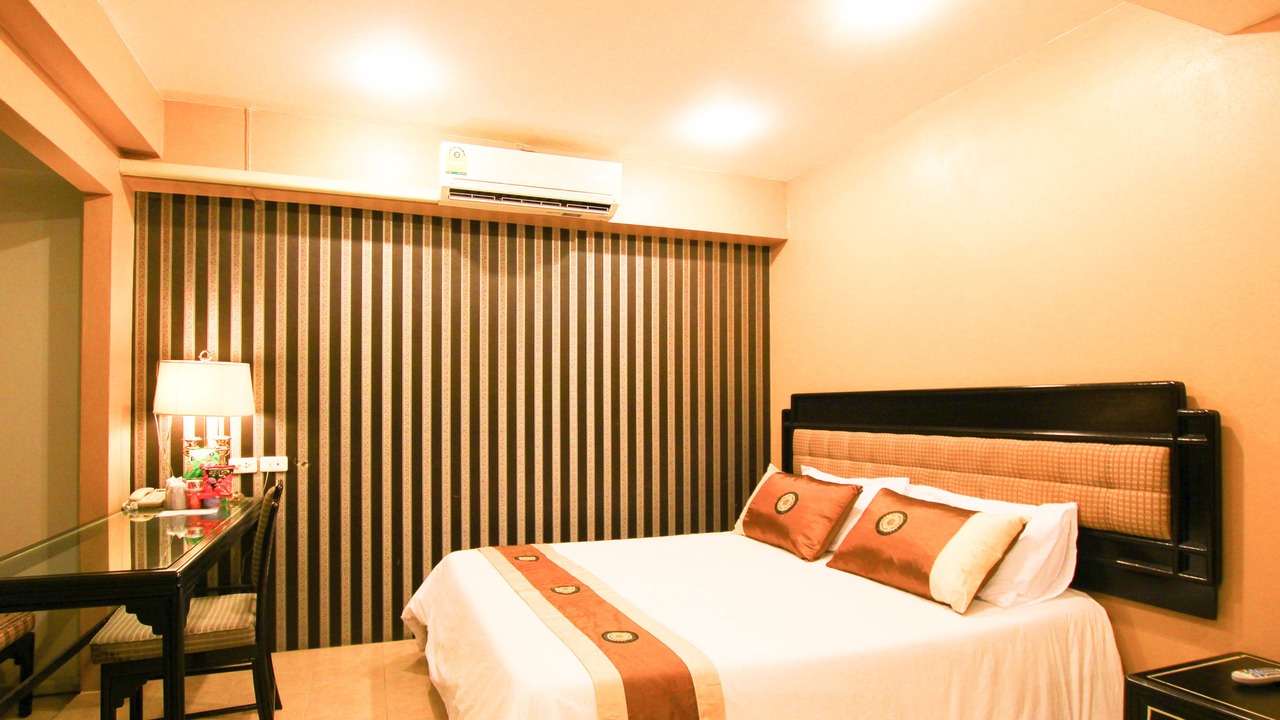 Photo of Bedroom in Talat Khwan