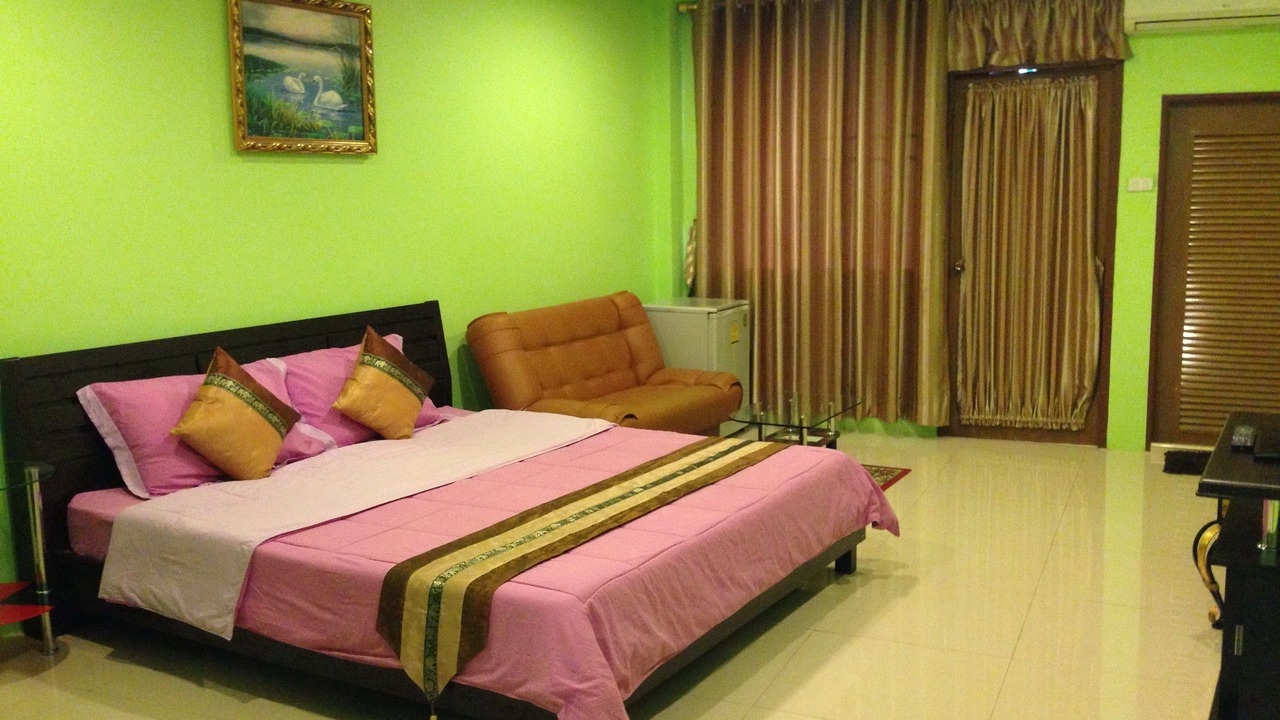 Photo of Bedroom in Khlong Toei