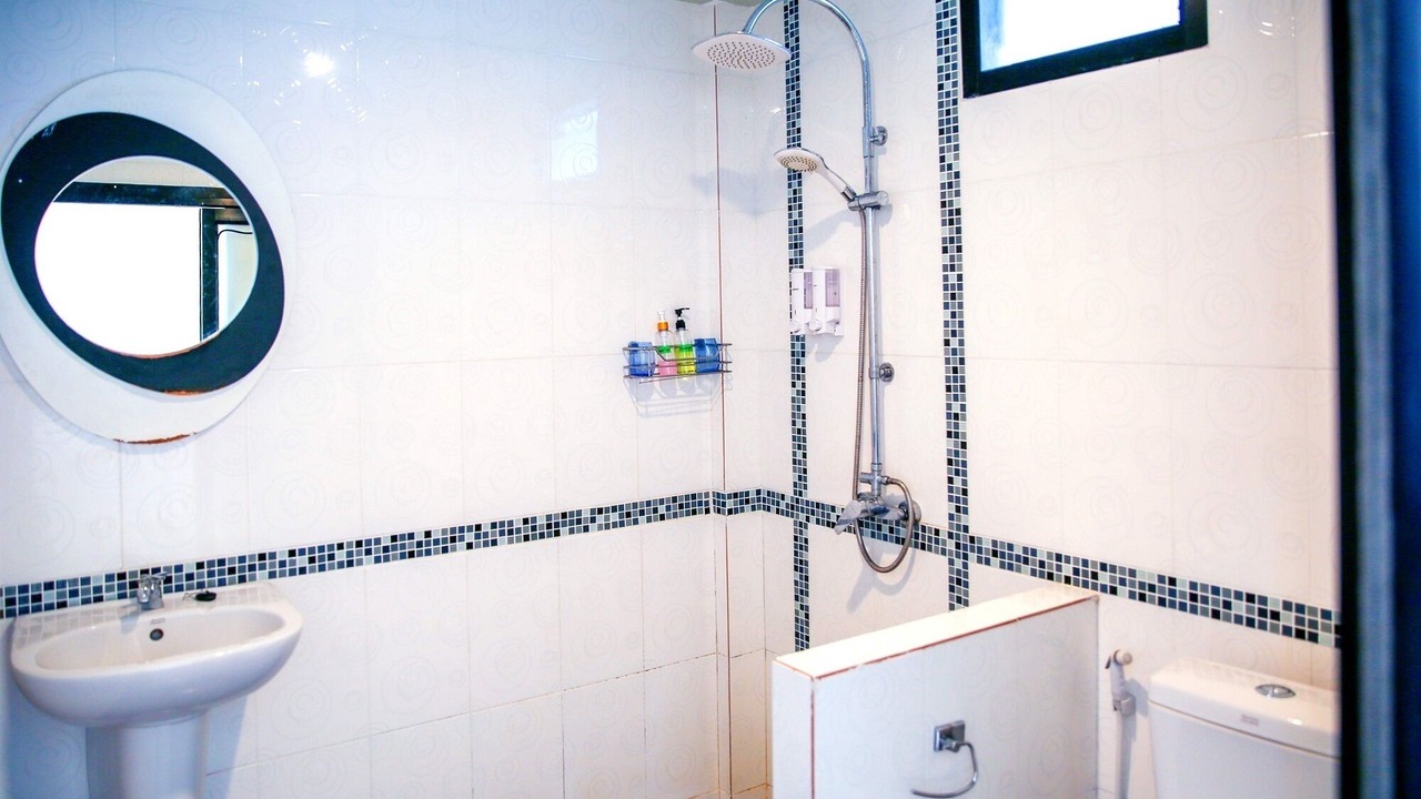 Photo of Bathroom in Srithanu