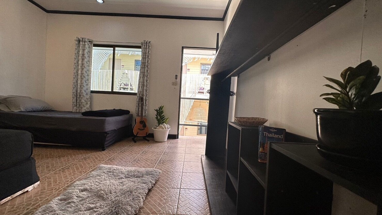 Photo of Livingroom in Haad Rin