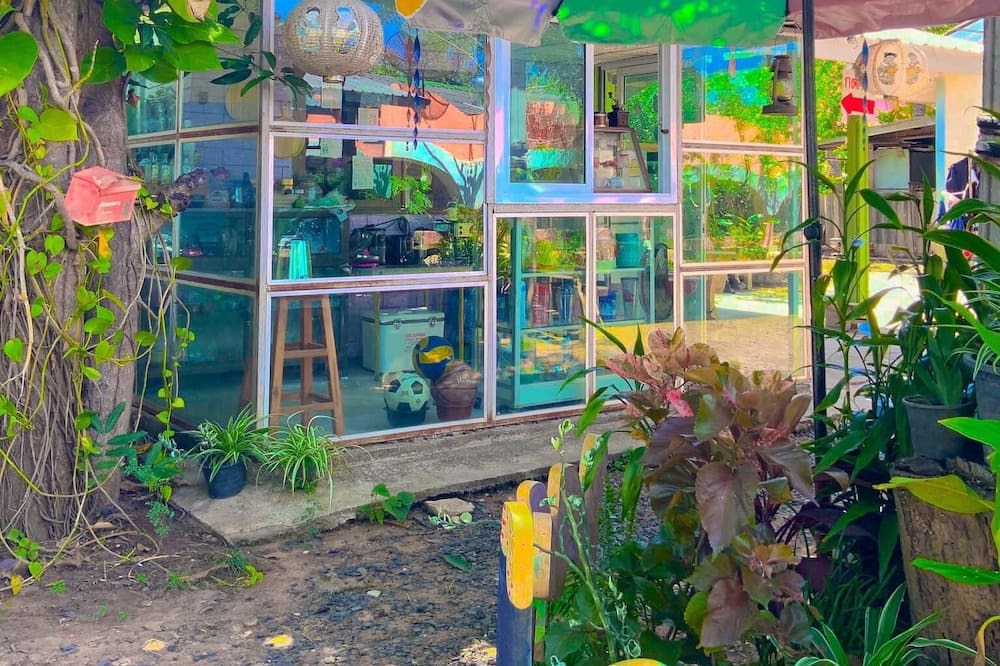 Photo of Livingroom in Pakham