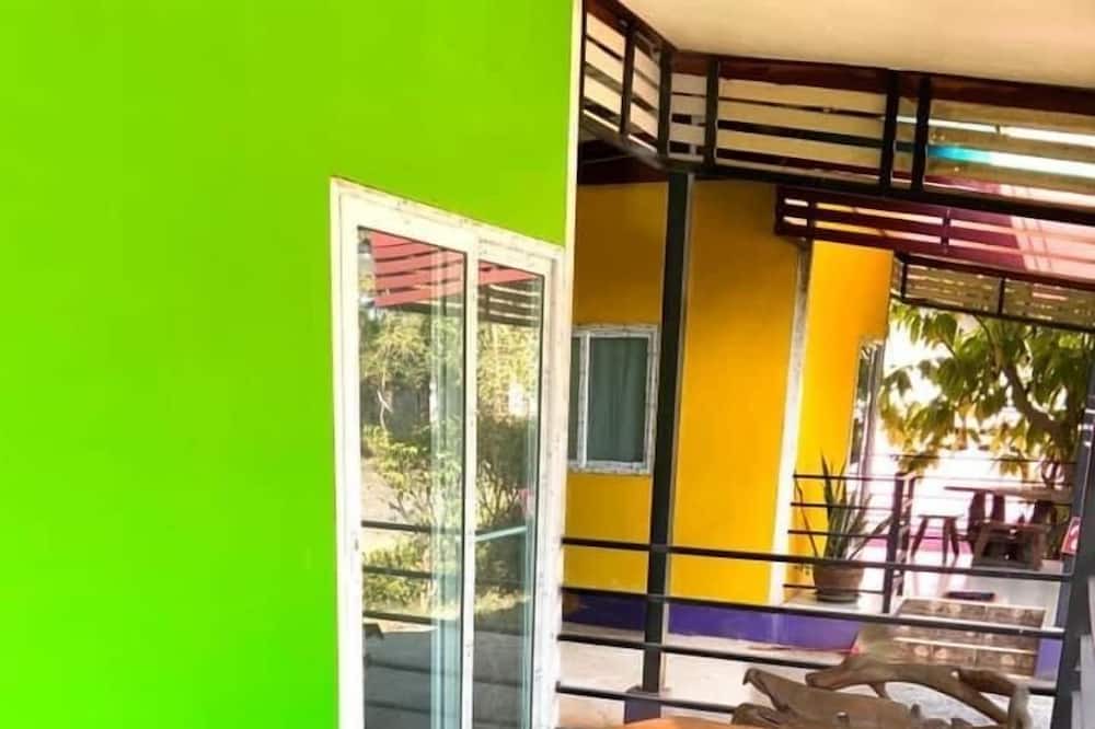 Photo of Patio Balcony in Pakham