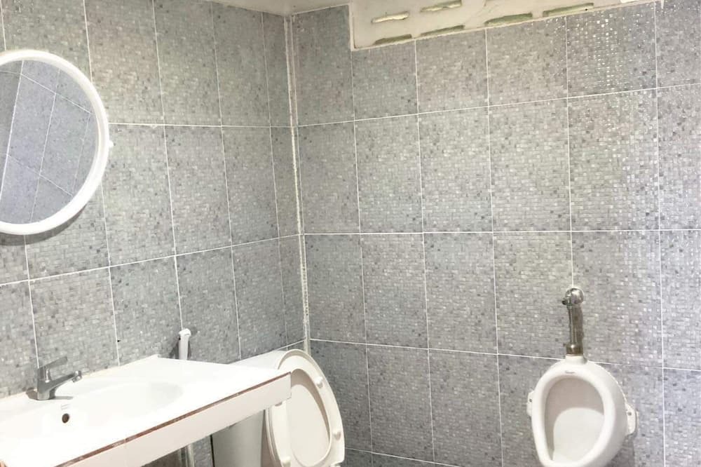 Photo of Bathroom in Pakham