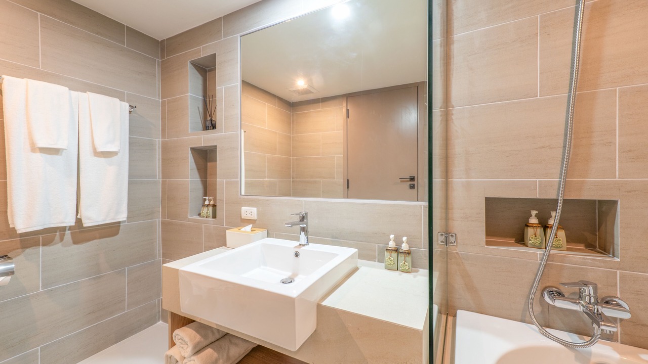 Photo of Bathroom in Tha Thaewawong