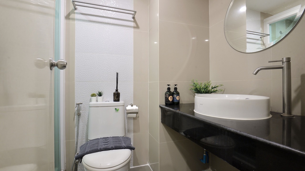 Photo of Bathroom in Pratunam