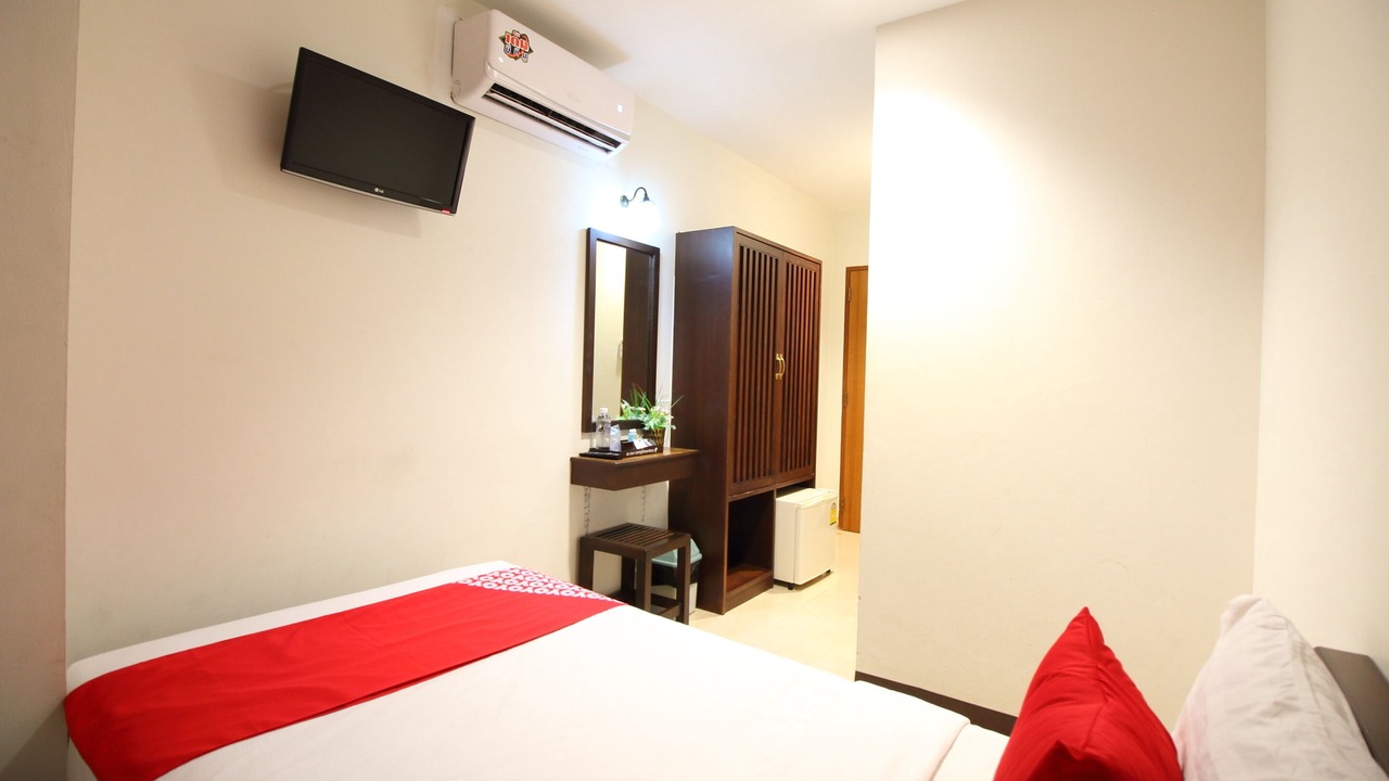 Photo of Bedroom in Wat Bowon Niwet