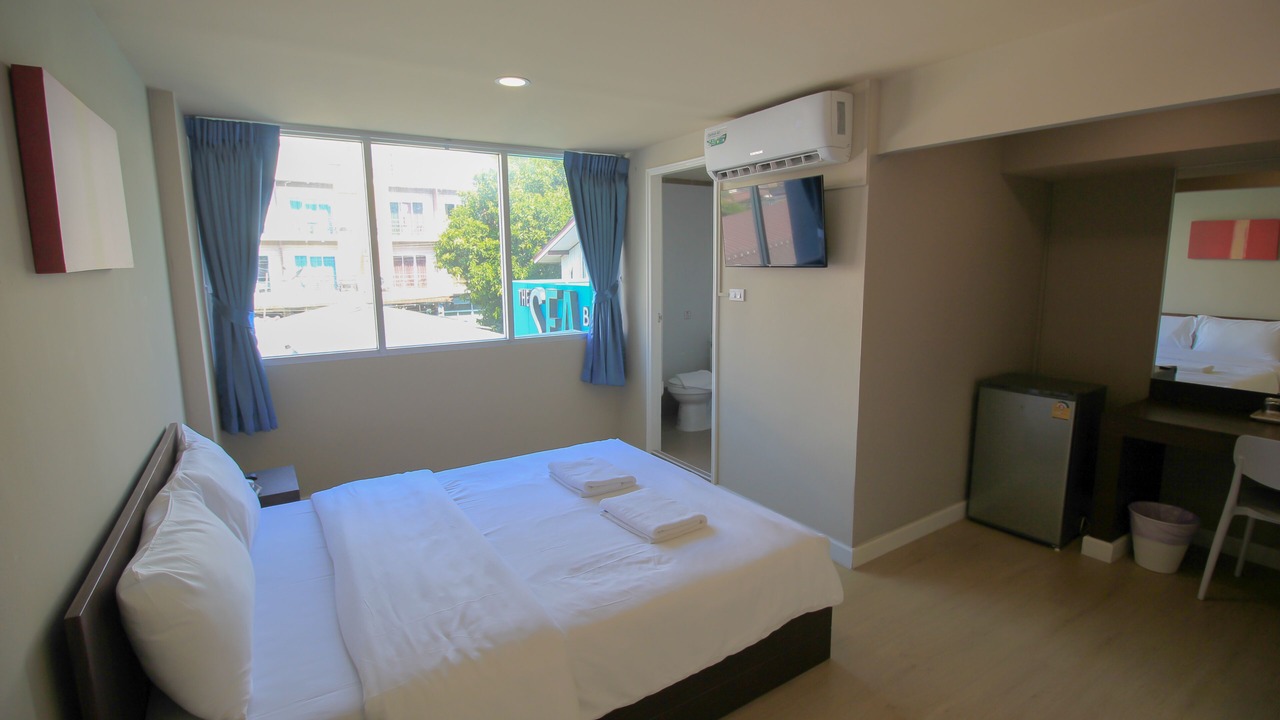 Photo of Bedroom in Ban Bang Saen