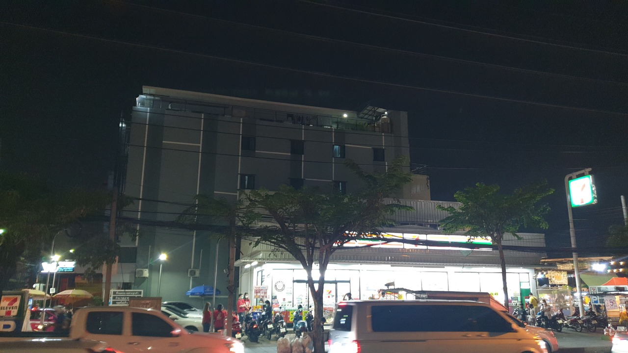 Photo of Outdoor in Phra Khanong Nuea