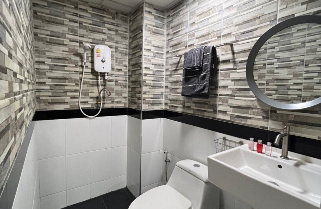 Photo of Bathroom in Phra Khanong Nuea