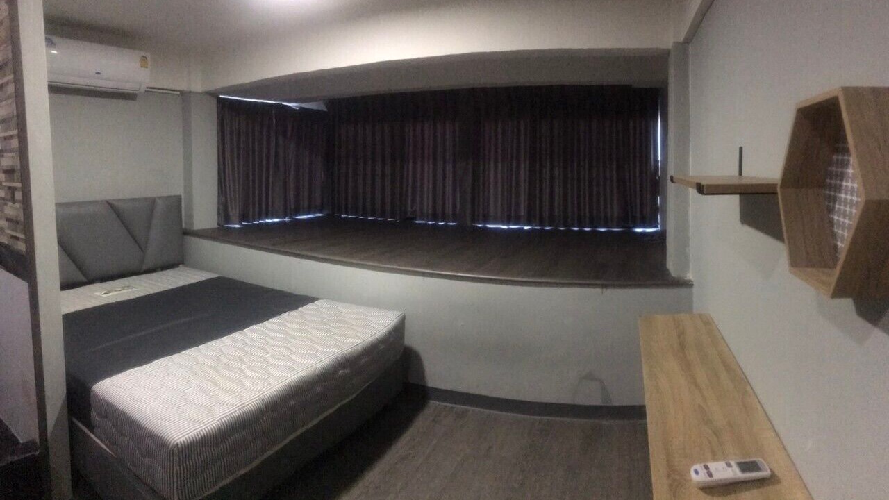 Photo of Bedroom in Phra Khanong Nuea