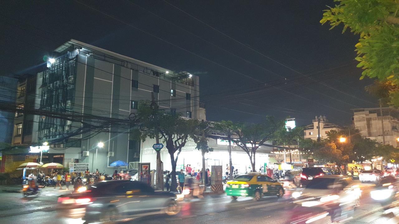 Photo of Outdoor in Phra Khanong Nuea