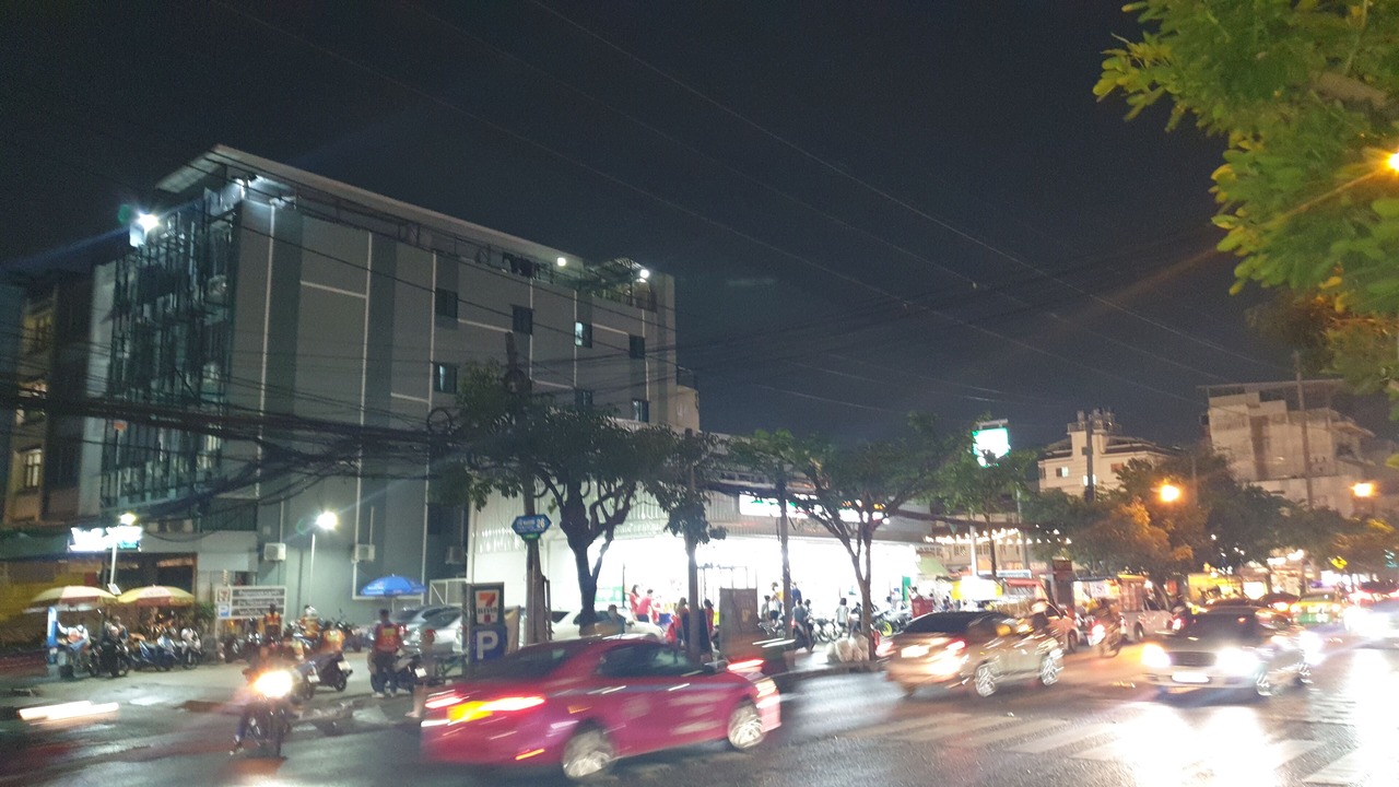 Photo of Outdoor in Phra Khanong Nuea