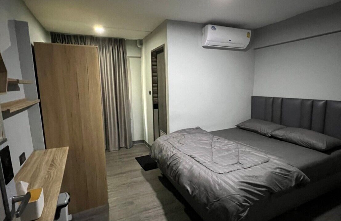 Photo of Bedroom in Phra Khanong Nuea