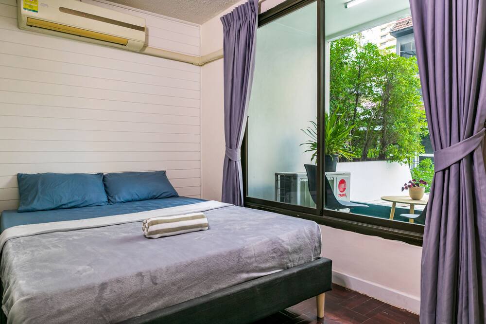 Photo of Bedroom in Khlong Toei Nuea