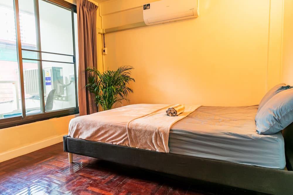 Photo of Bedroom in Khlong Toei Nuea