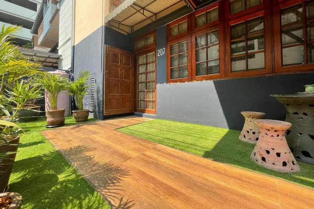 Photo of Outdoor in Nana