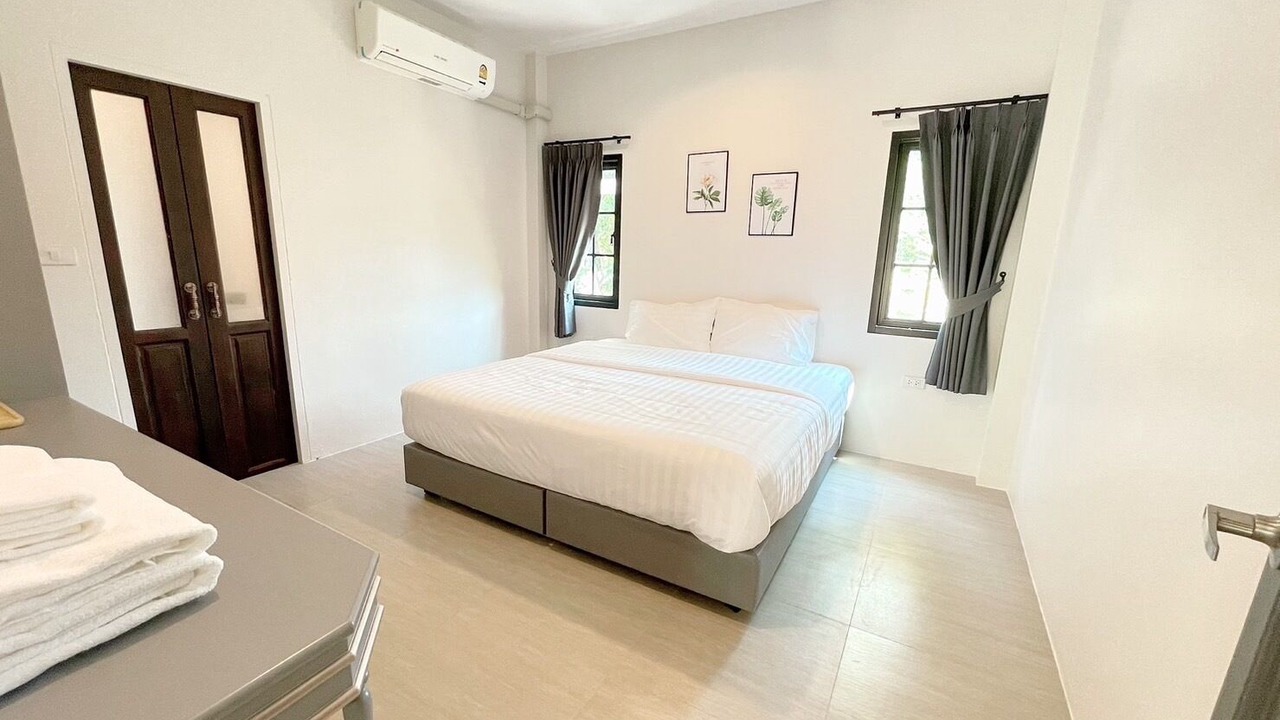 Photo of Bedroom in Trat