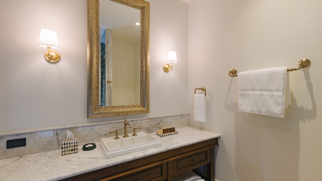 Photo of Bathroom in Old City