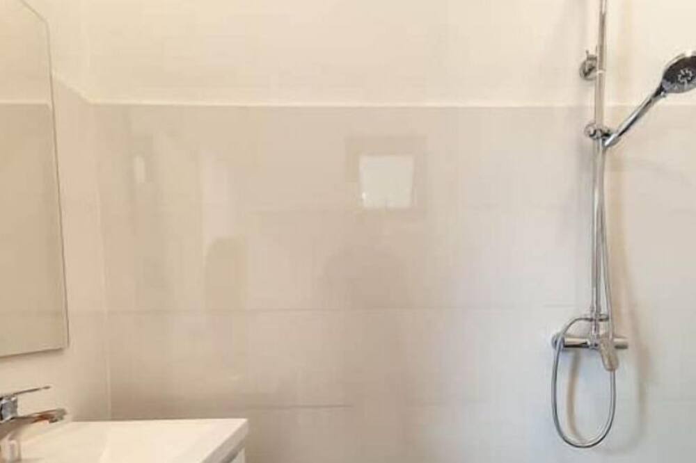 Photo of Bathroom in Wat Ket