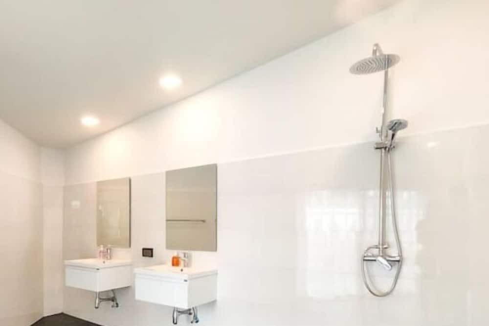 Photo of Bathroom in Wat Ket