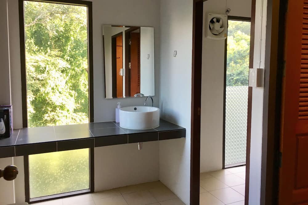 Photo of Bathroom in Mae Rim
